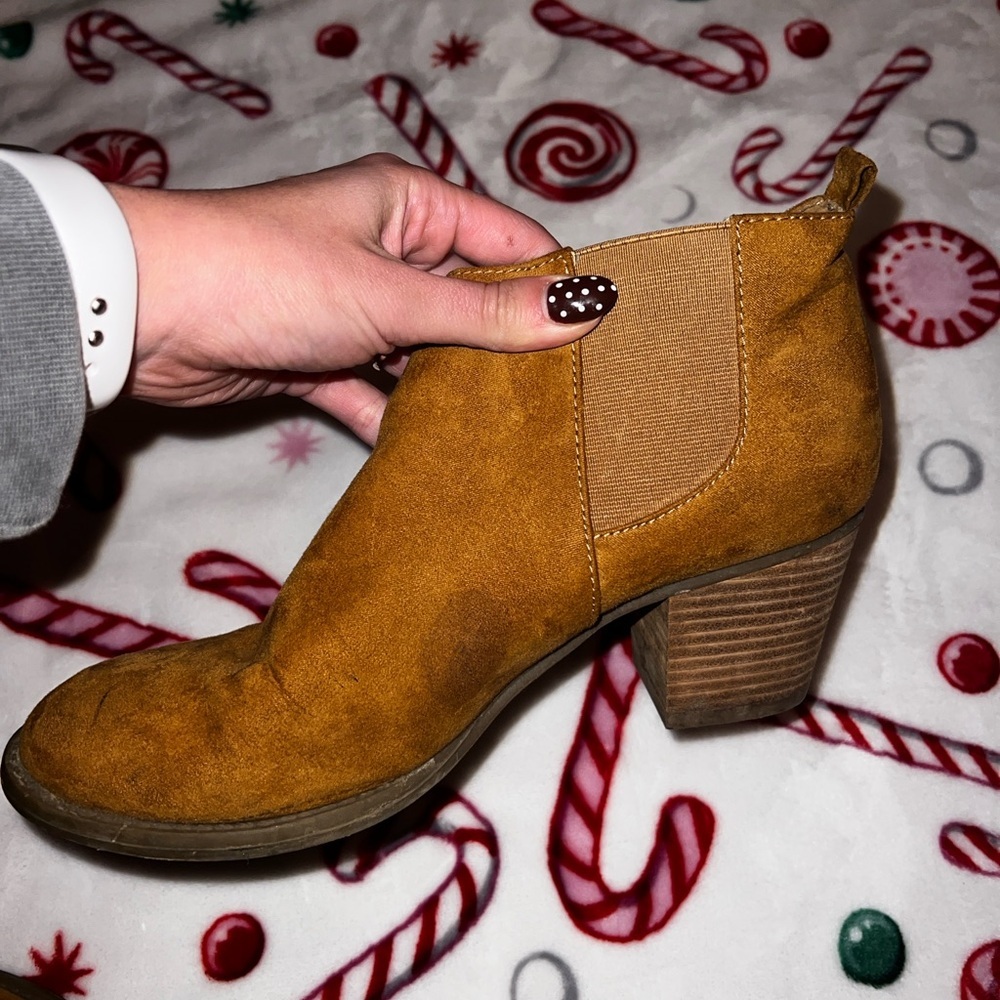American Eagle Outfitters Brown Tan Fringe Booties Size 9 - Picture 6 of 9